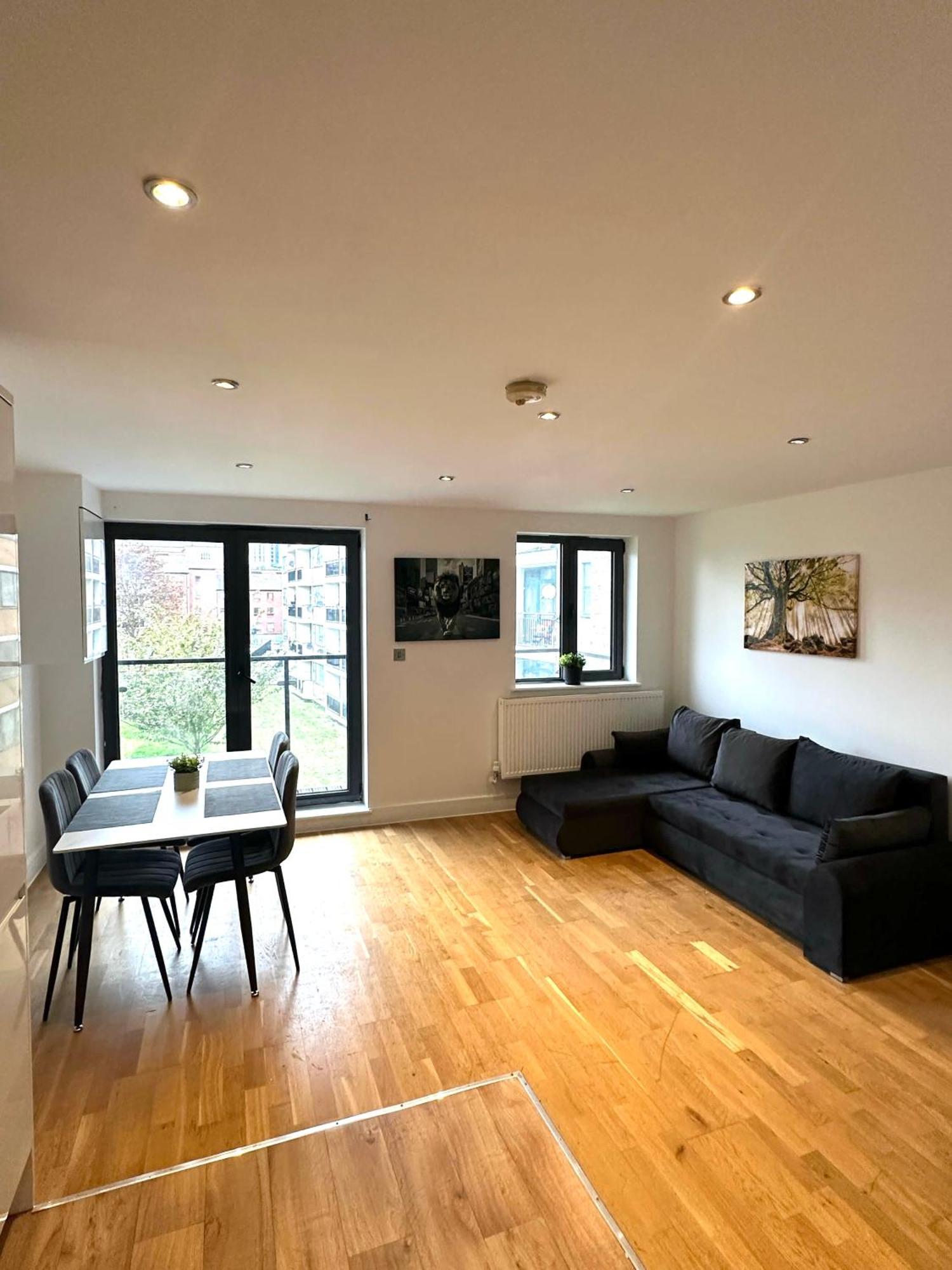 Apartamento Elegant Spacious Modern 2 Bedroom - Whitechapel - 5mins To Aldgate Station *