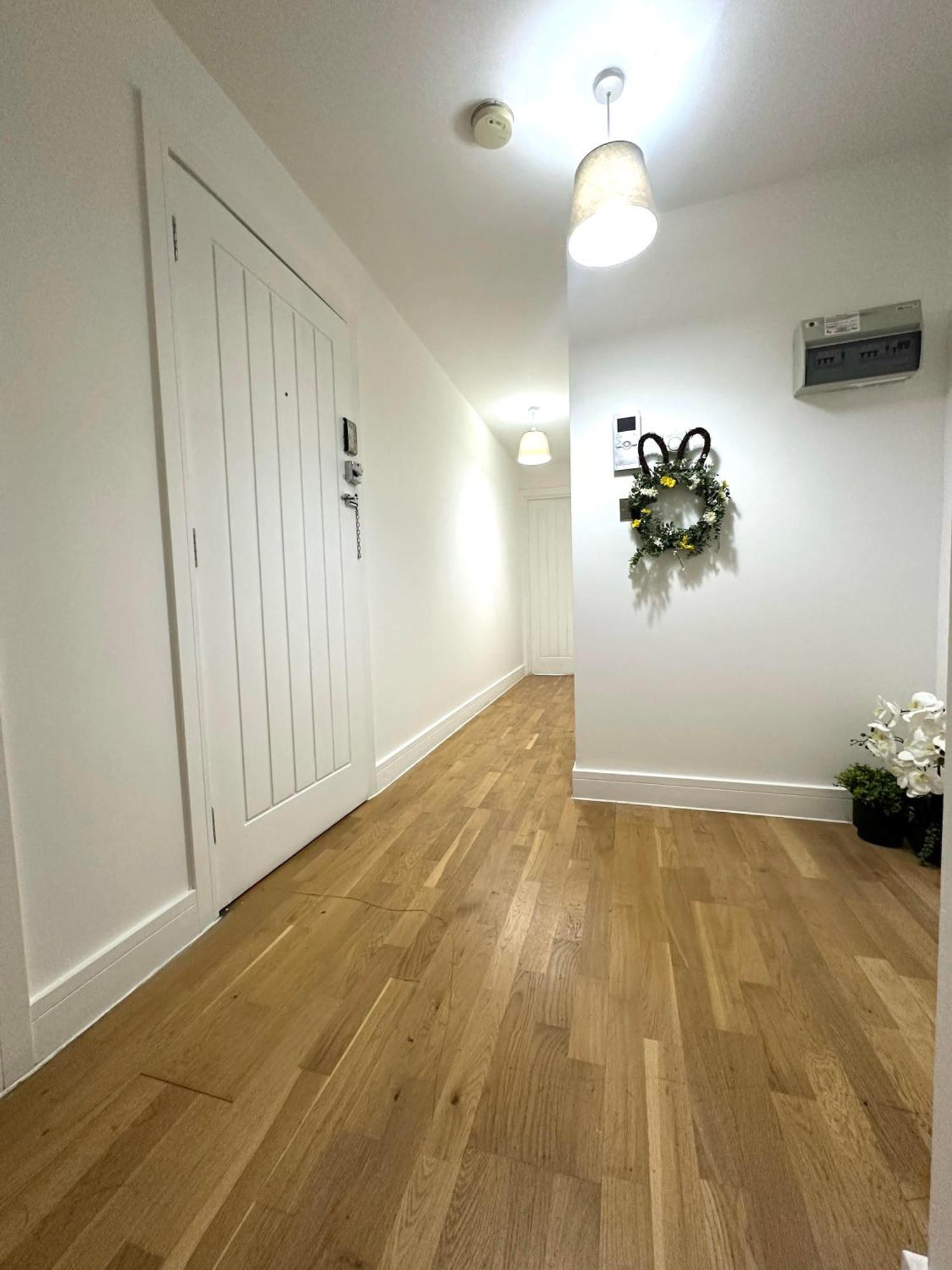 Elegant Spacious Modern 2 Bedroom - Whitechapel - 5mins To Aldgate Station Apartamento *