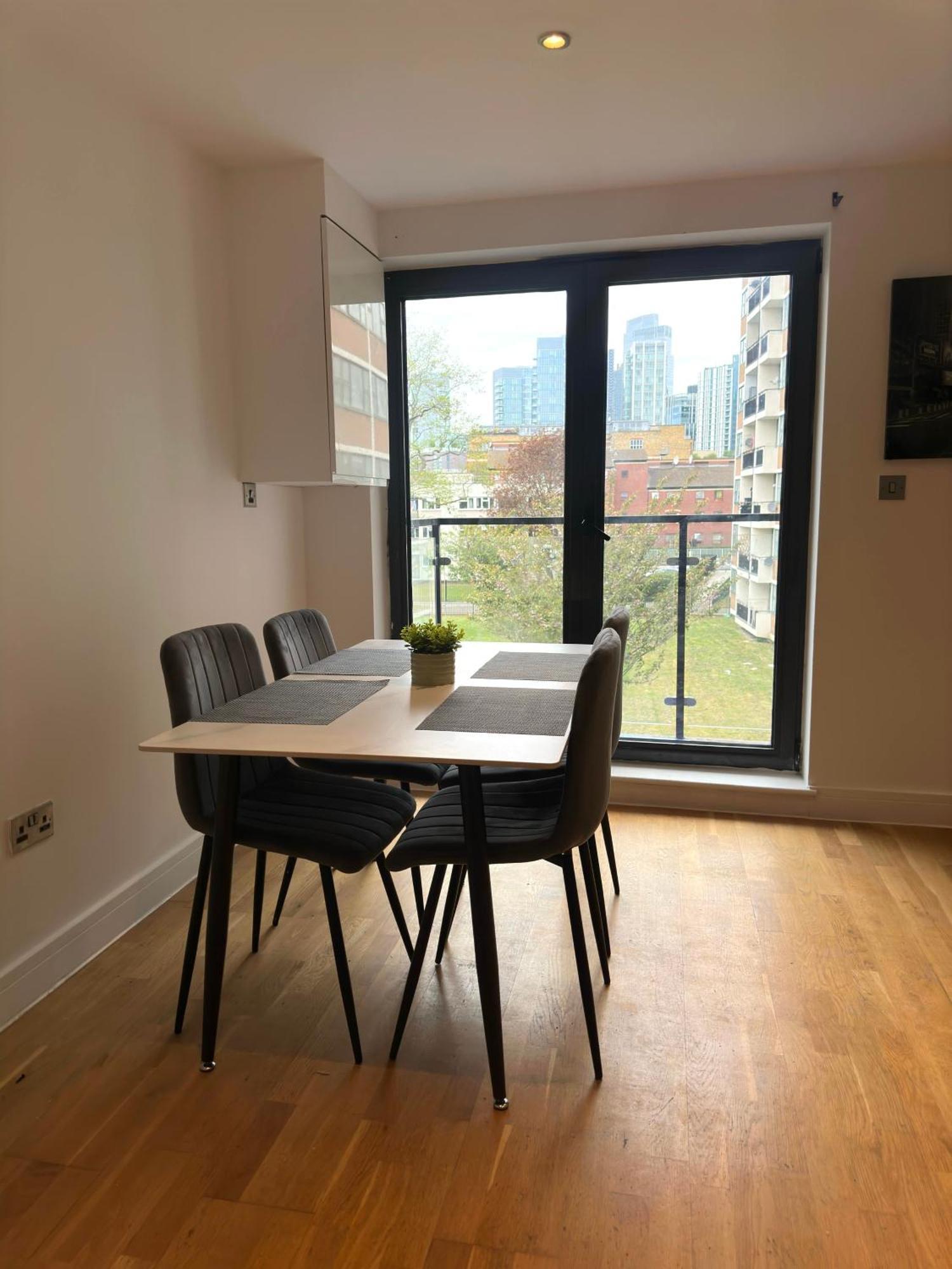 Apartamento Elegant Spacious Modern 2 Bedroom - Whitechapel - 5mins To Aldgate Station Londres